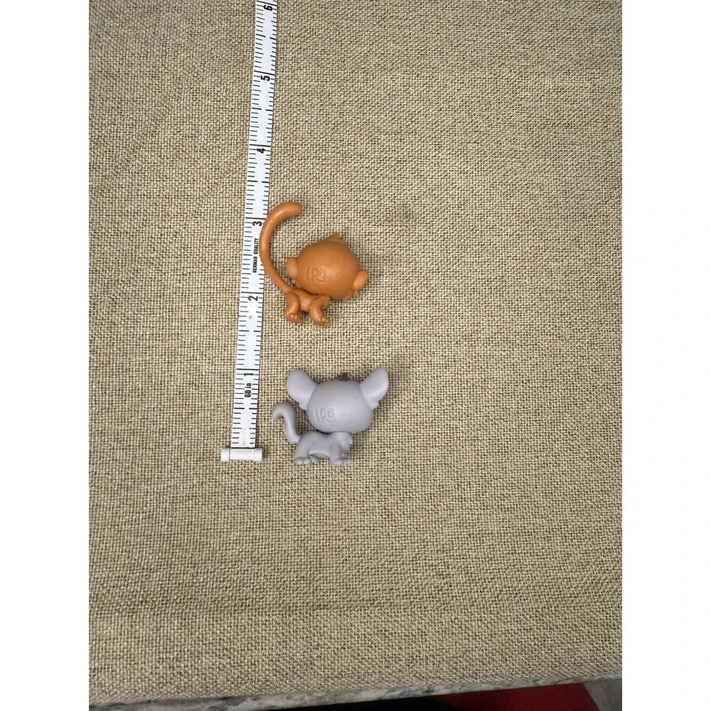 Littlest Pet Shop (LPS) #2-109 Shug Gliderman sugar glider toy & Monkey #2-108